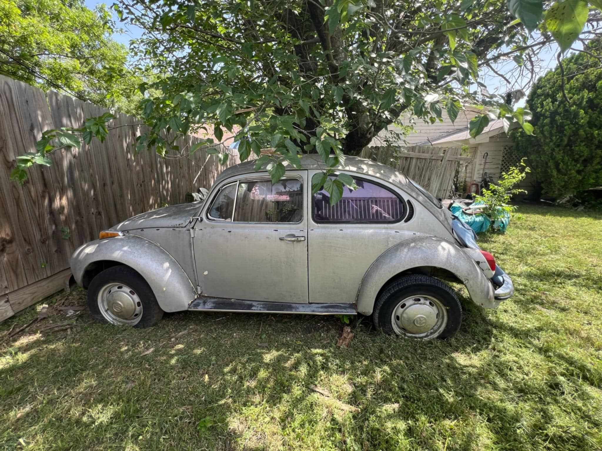 1971 VW Super Beetle, silver