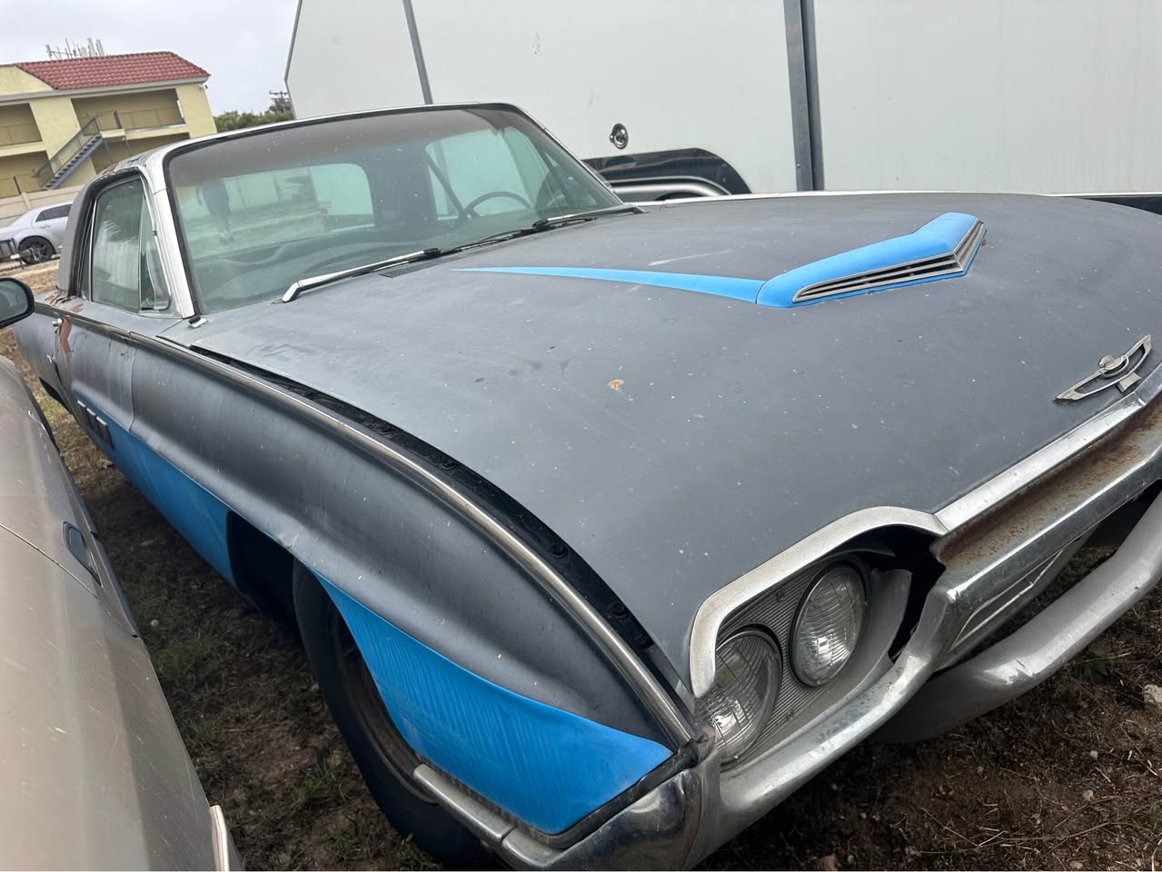 1963 Ford Thunderbird