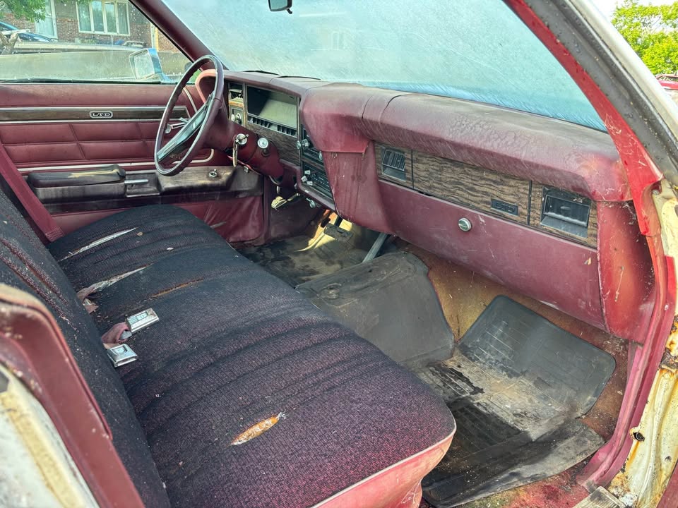 1975 Ford Country Squire