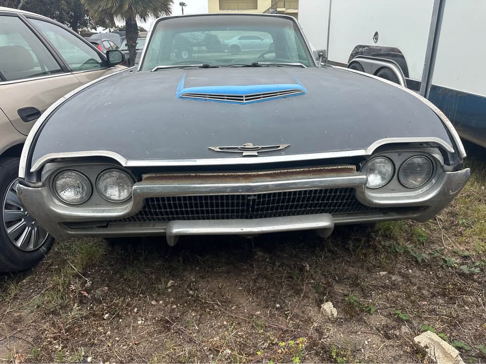 1963 Ford Thunderbird