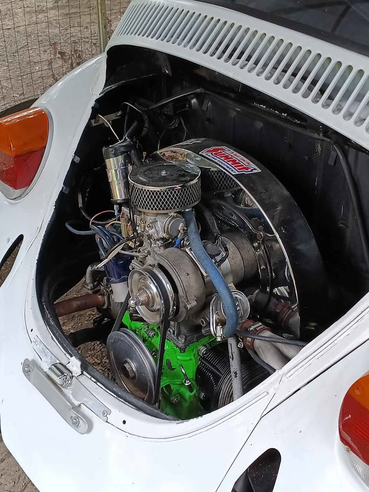 1974 VW Super Beetle