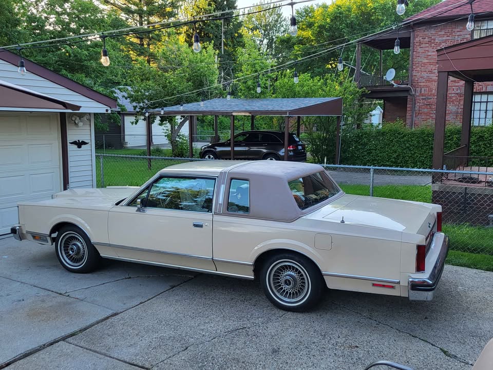 1980 Lincoln Continental