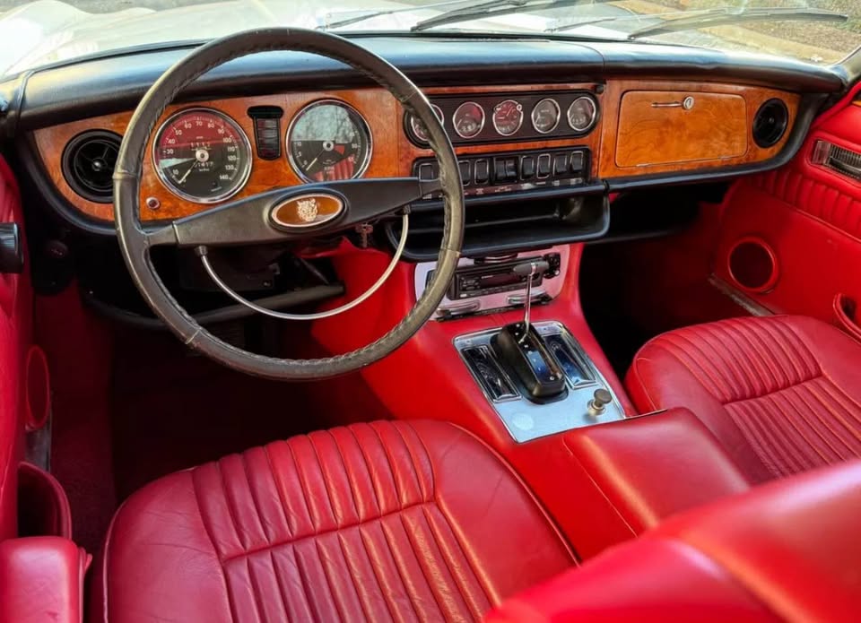 1971 Jaguar XJ12