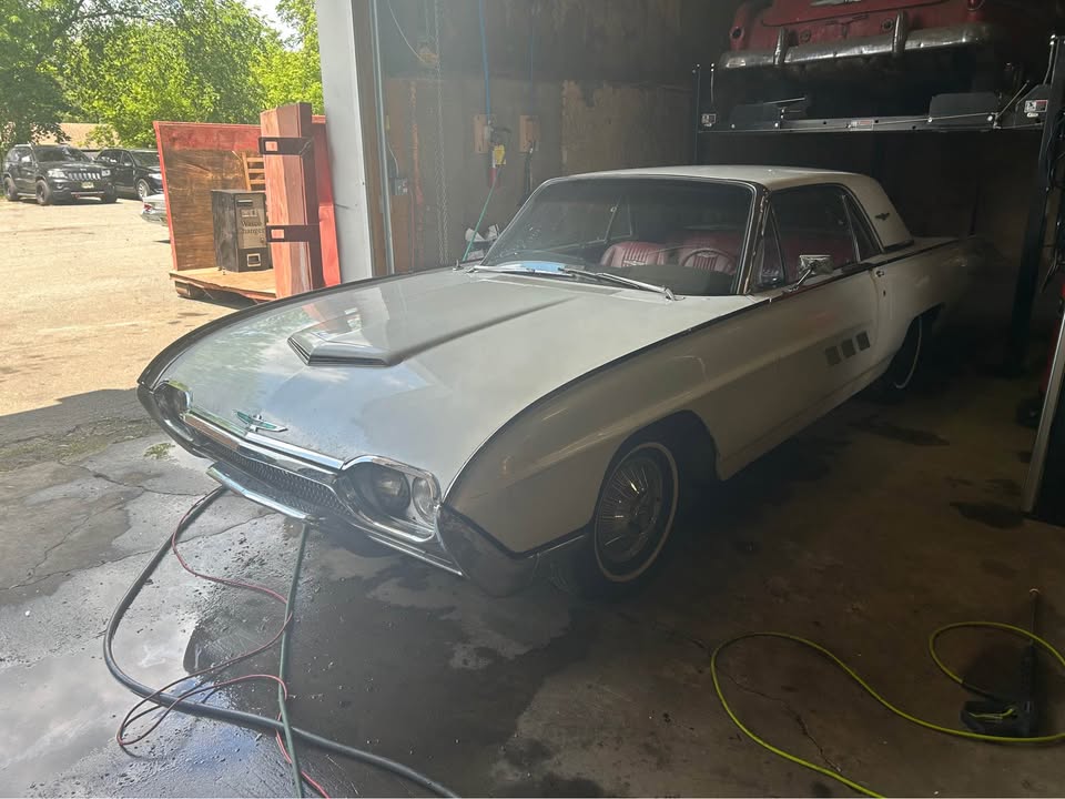 1963 Ford Thunderbird