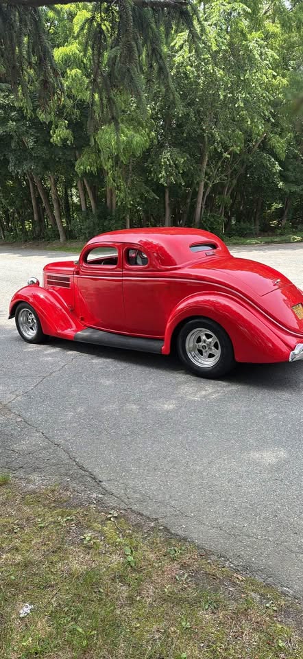 1936 Ford 5 Window
