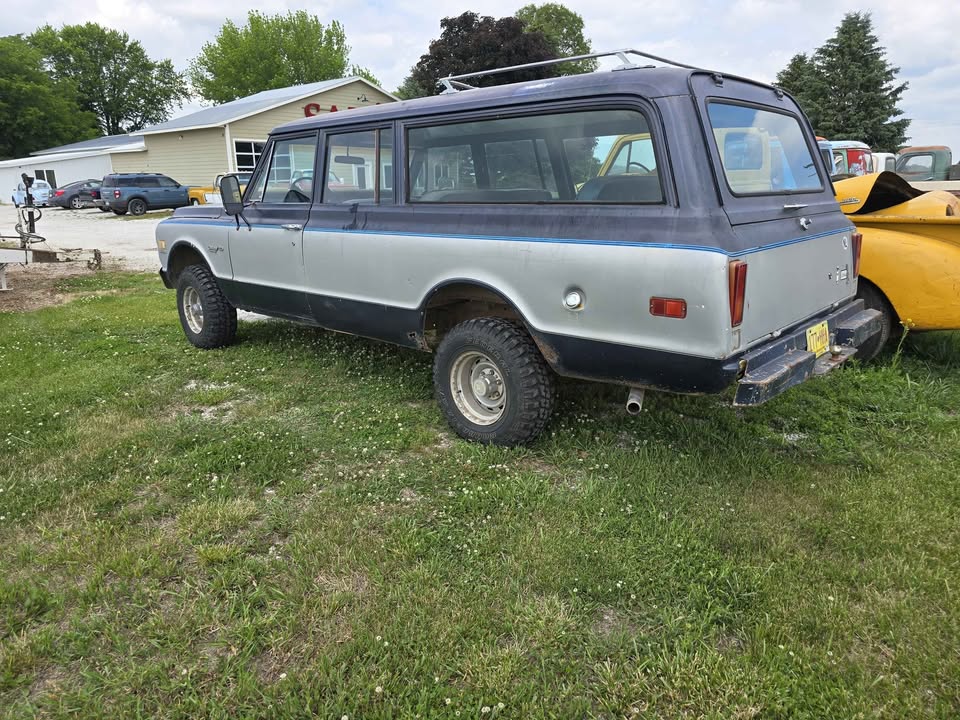 1972 Chevy Suburban