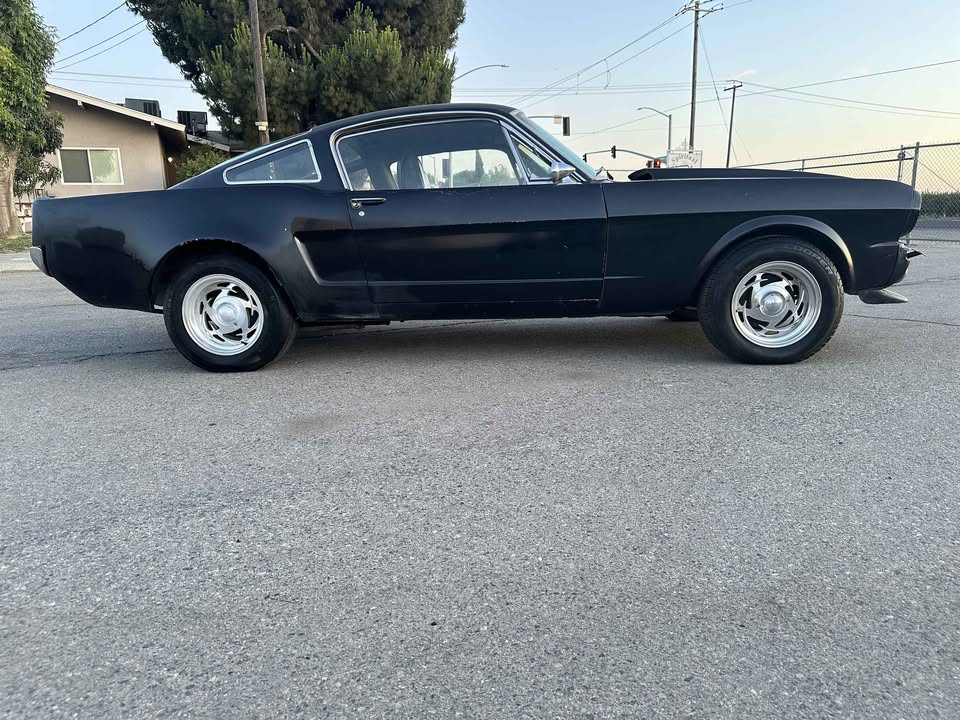 1965 Ford Mustang Fastback