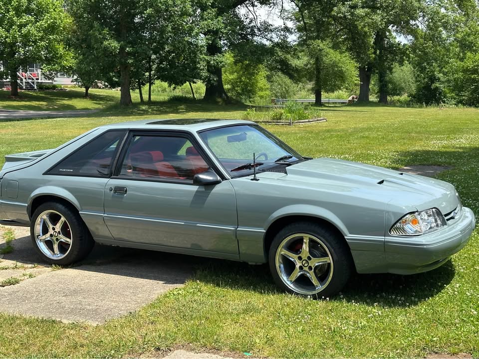 1988 Ford Mustang LX 5.0
