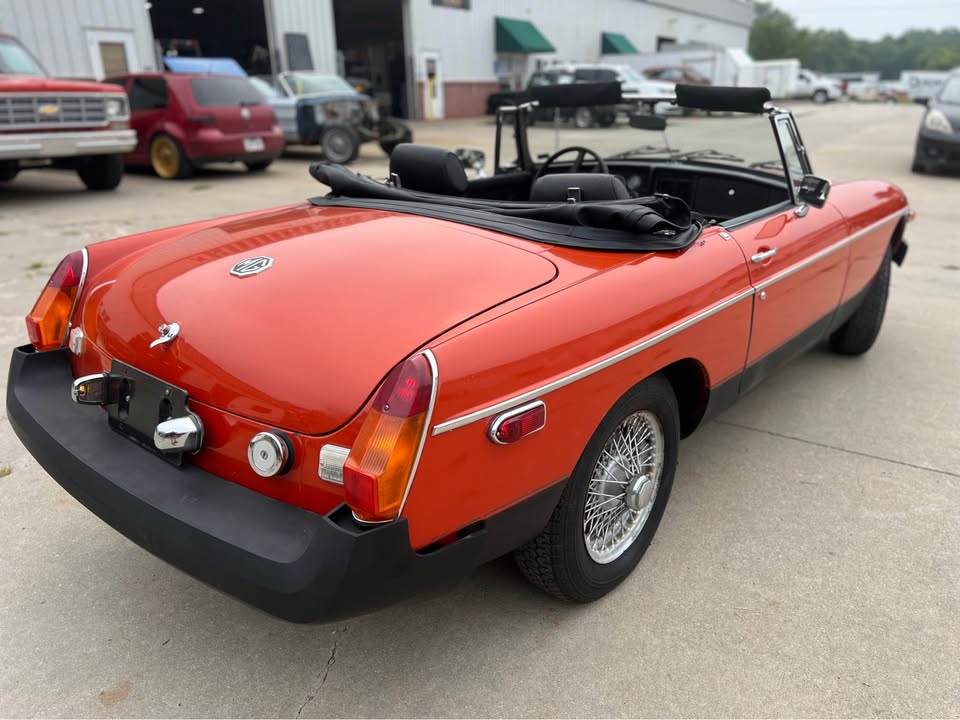 1977 MG