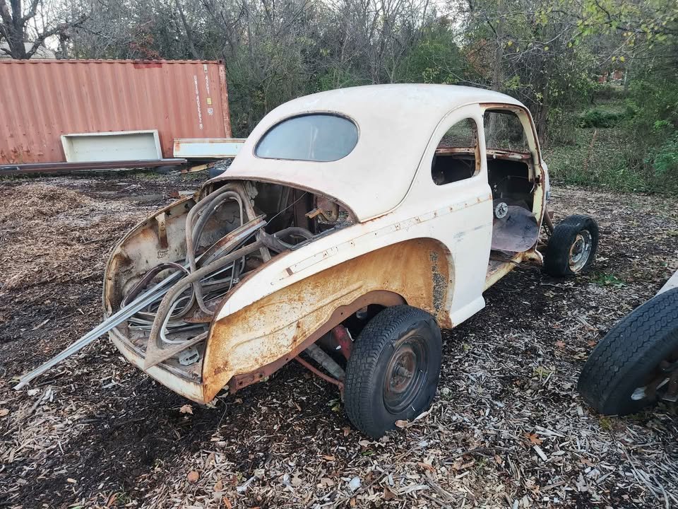 1948 Ford Coupe